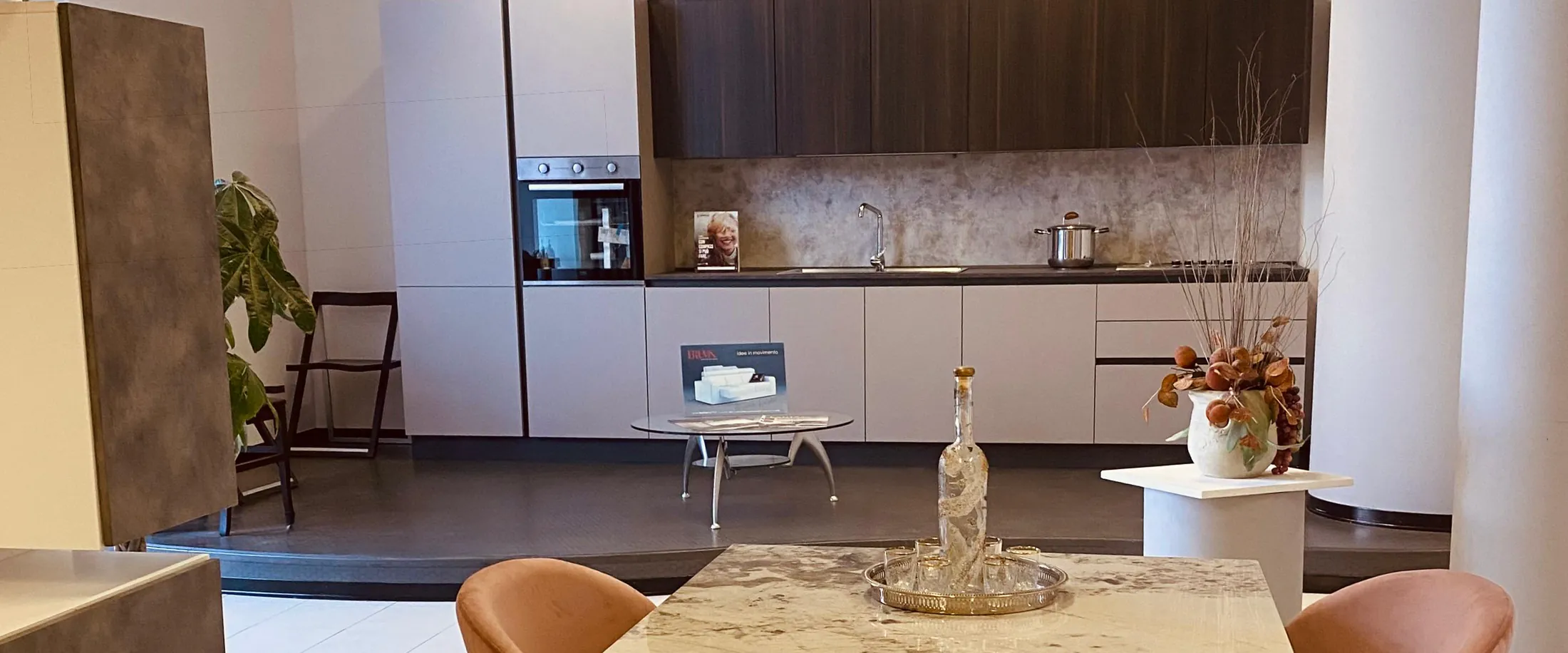 La cucina in esposizione nello showroom 2C Design